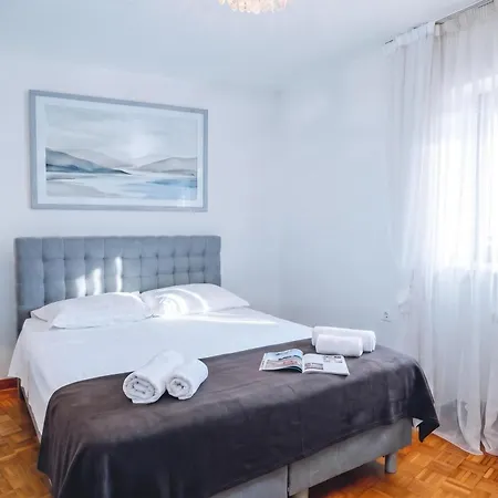 Casa Terrazza In Historic With Sea View - Happy * Koper